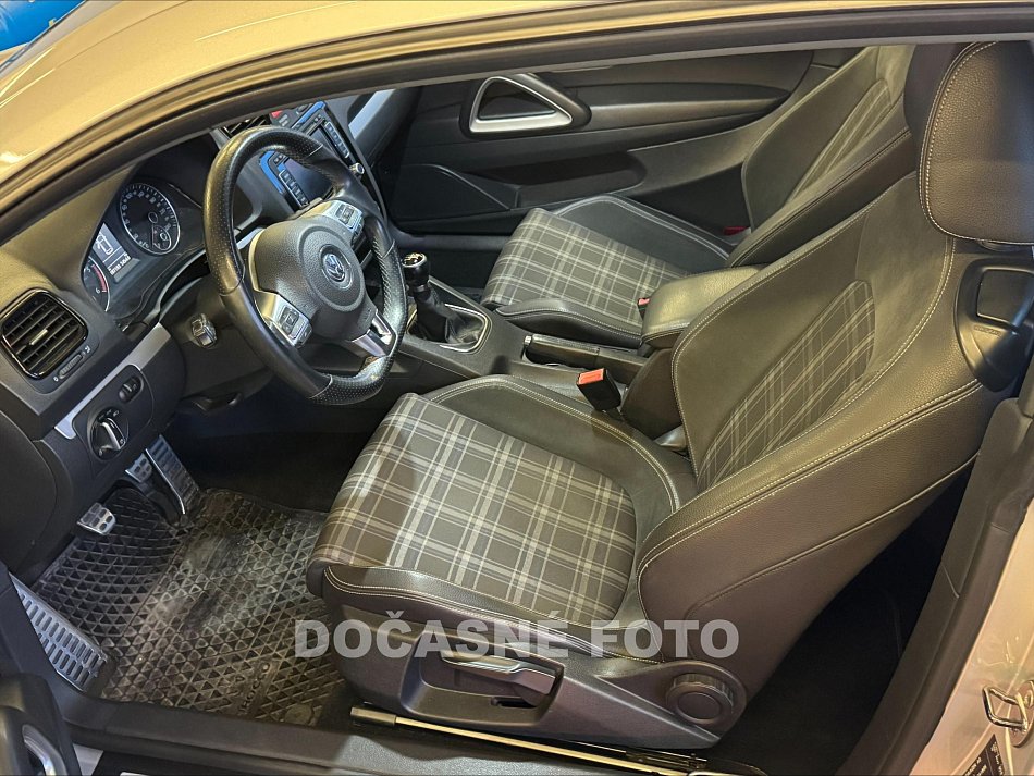 Volkswagen Scirocco 2.0 TDi 