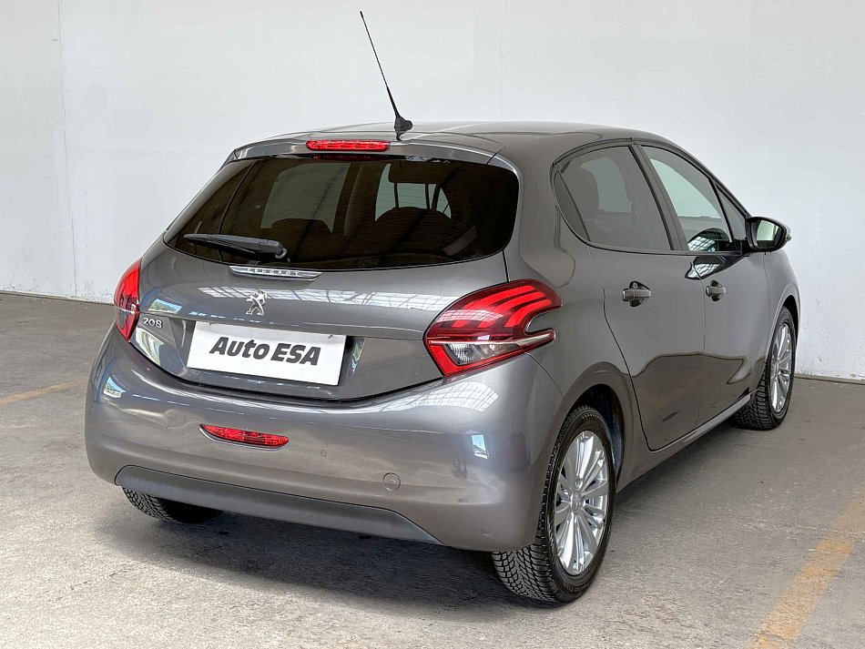 Peugeot 208 1.2 PT 