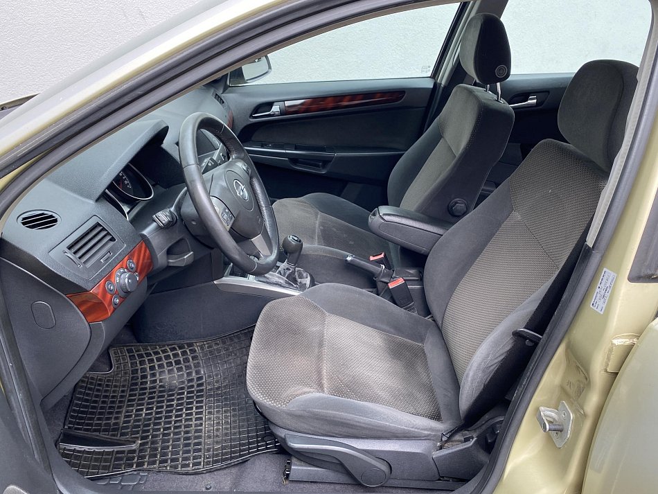 Opel Astra 1.9 CDTi 