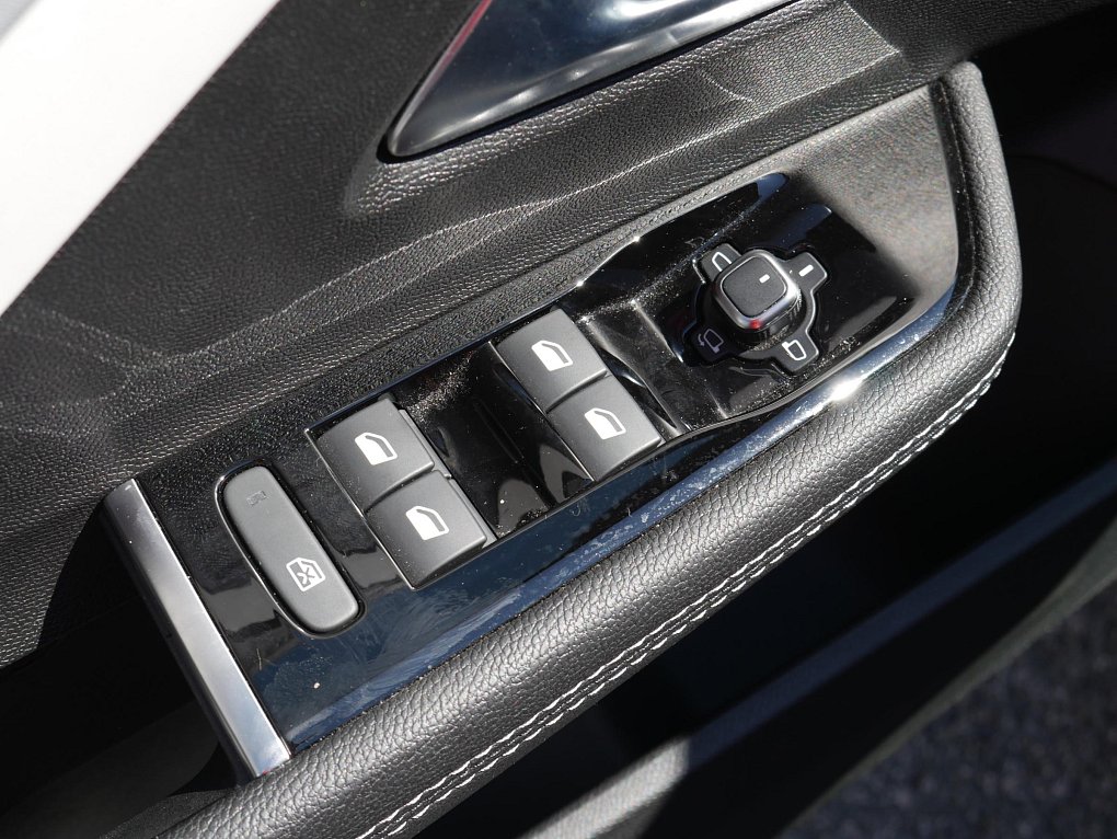 Opel Astra 1.2PT Elegance