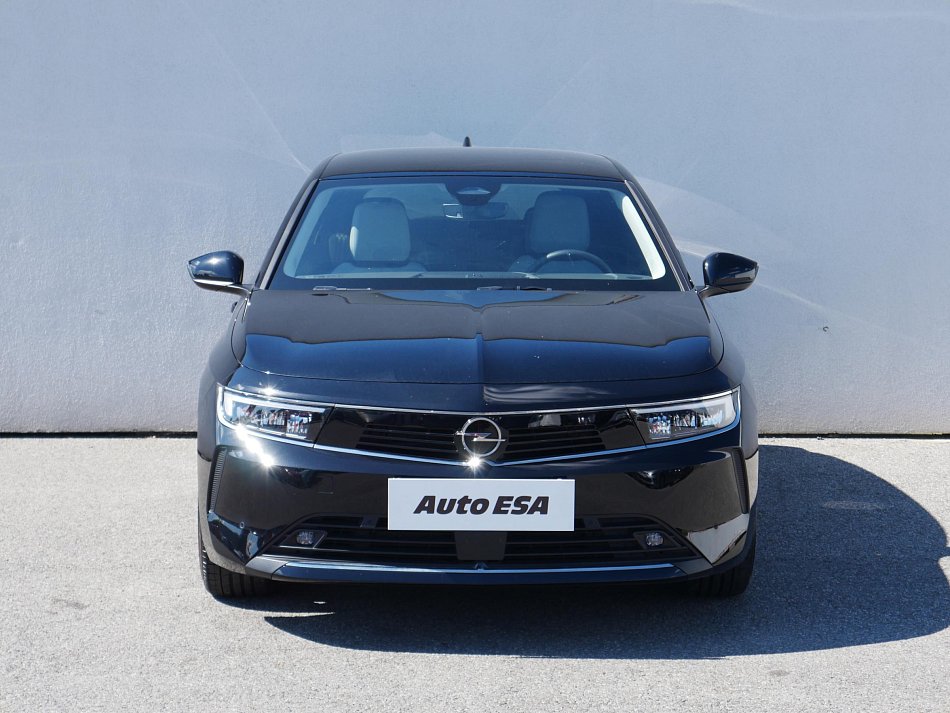 Opel Astra 1.2PT 