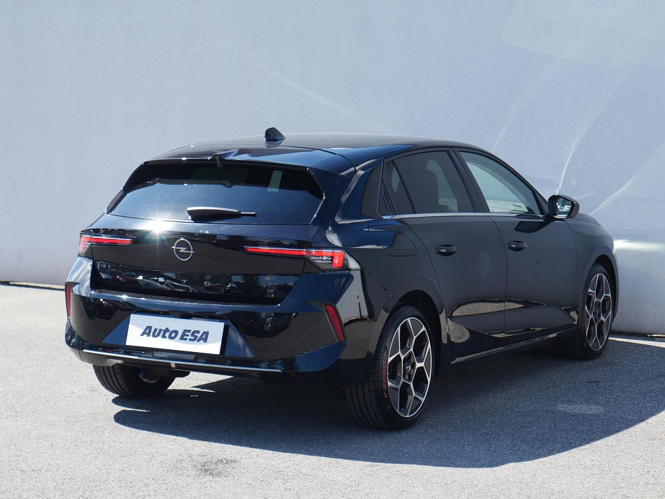 Opel Astra 1.2PT 
