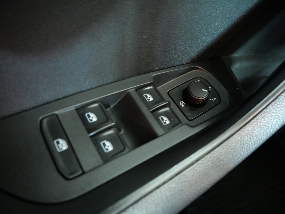 Škoda Karoq 2.0TDi Ambition 4x4