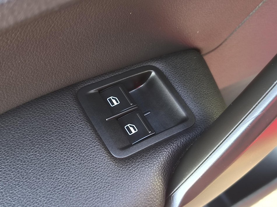 Volkswagen Caddy 1.4TSi Edition35