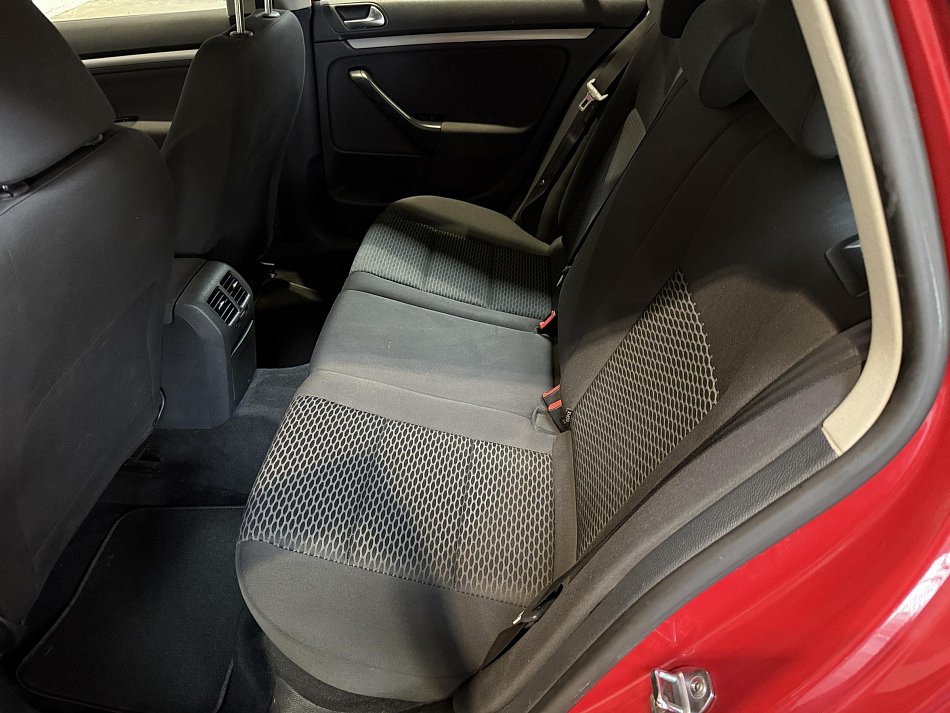 Volkswagen Golf 1.6.TDi Trendline