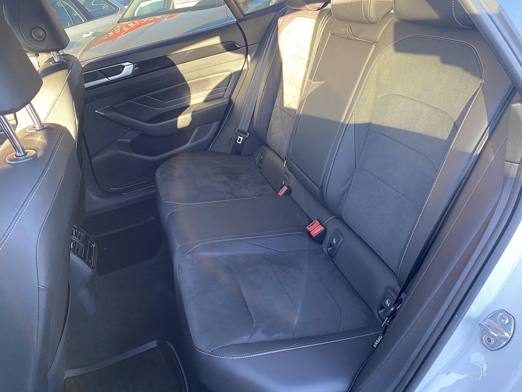 Volkswagen Arteon 2.0 TSi R-Line