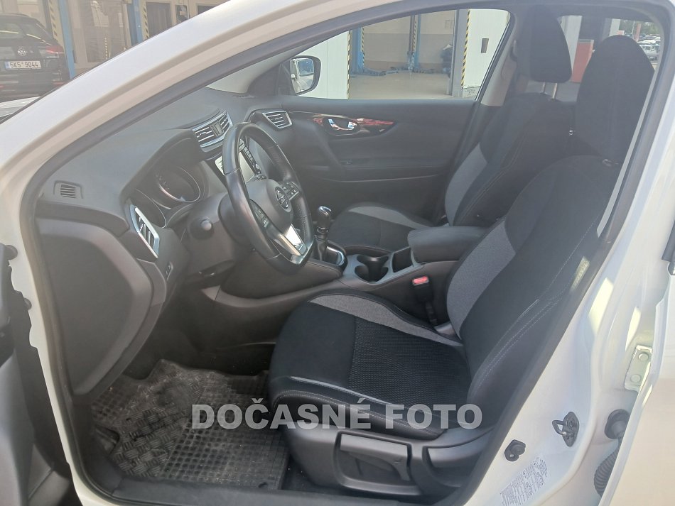 Nissan Qashqai 1.2 