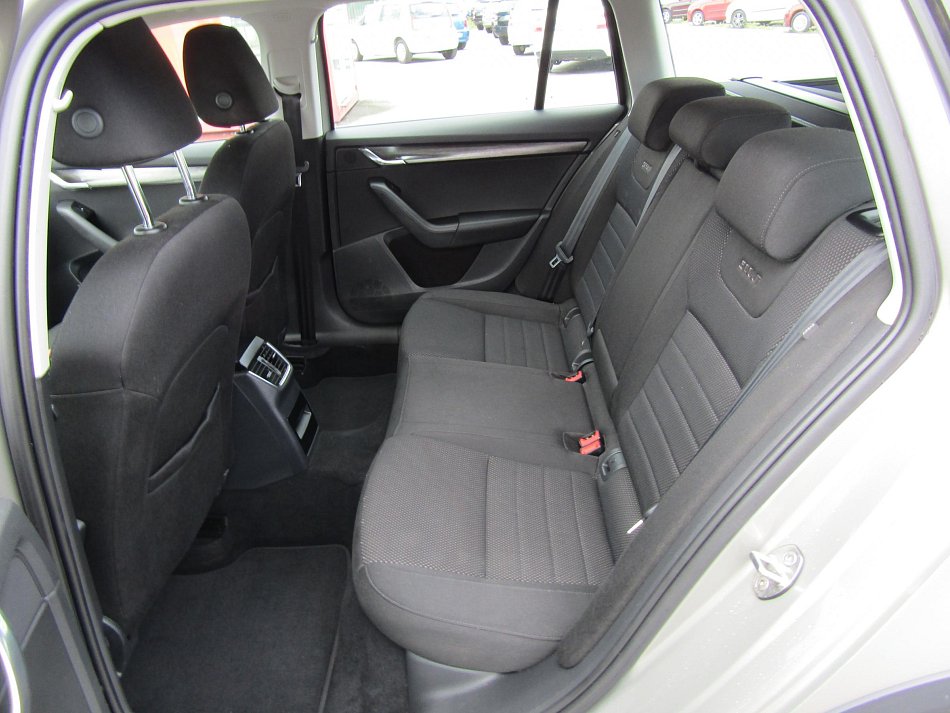 Škoda Octavia III 2.0 TDi Scout