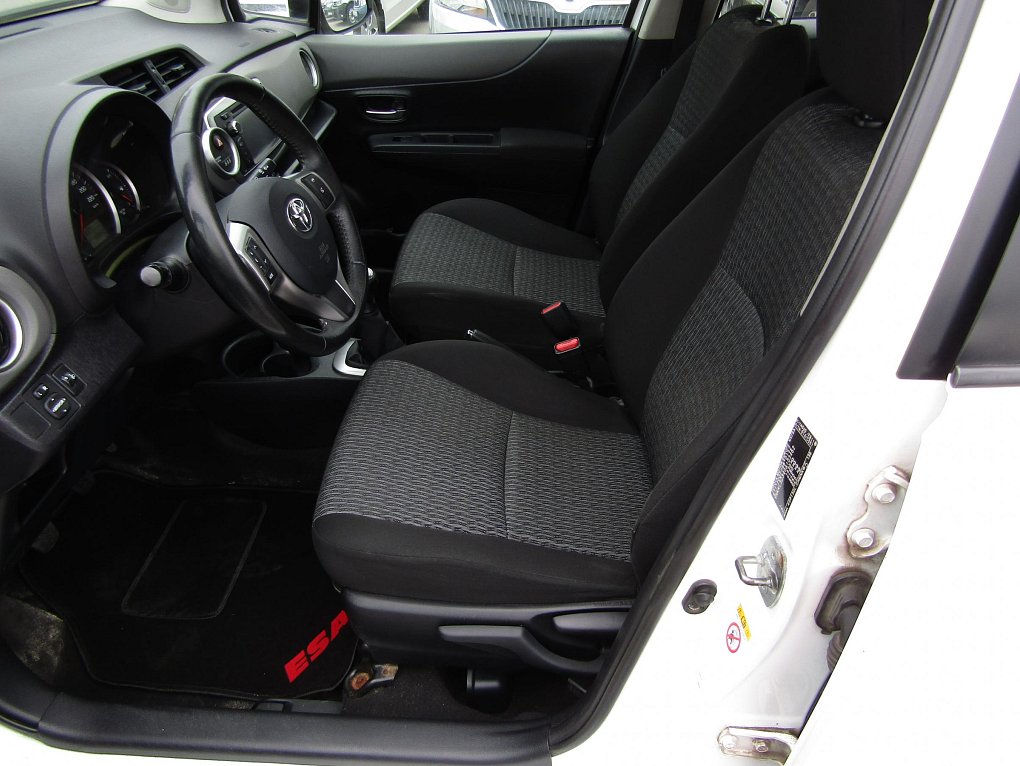 Toyota Yaris 1.0VVT-i 