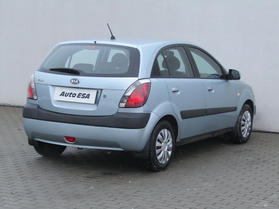 Kia Rio 1.4i 