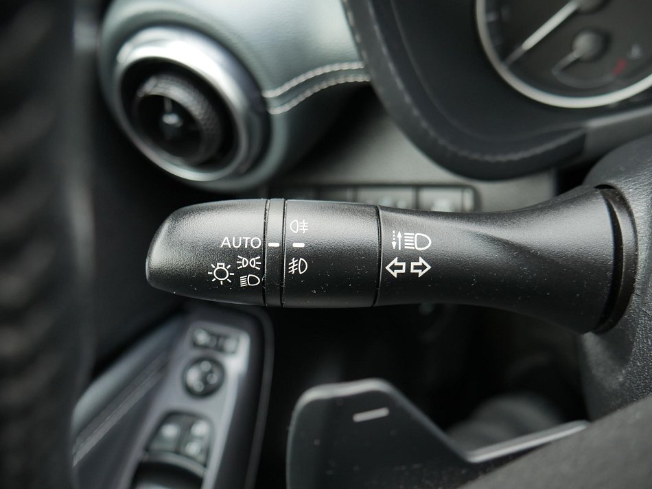 Nissan Juke 1.0 DiG-T N-Connecta