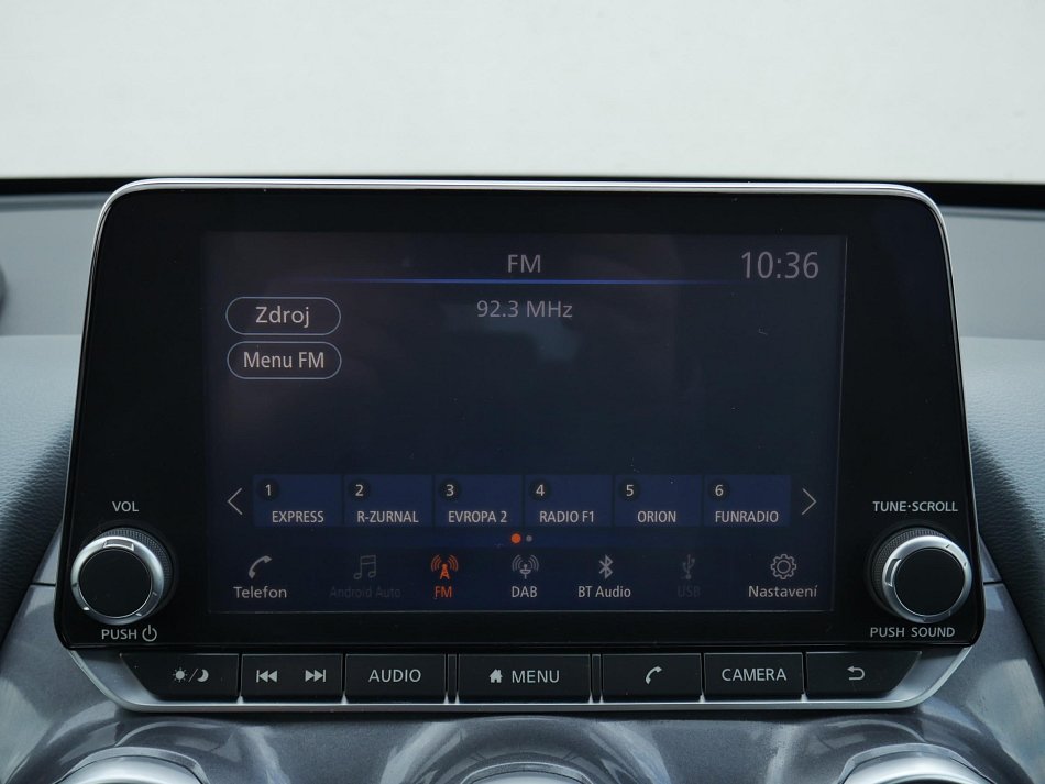 Nissan Juke 1.0 DiG-T N-Connecta