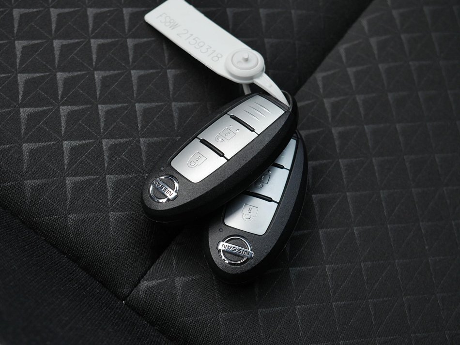 Nissan Juke 1.0 DiG-T N-Connecta