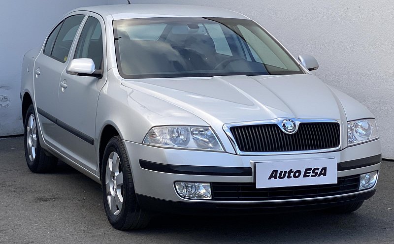 Škoda Octavia II 1.6 MPi Elegance