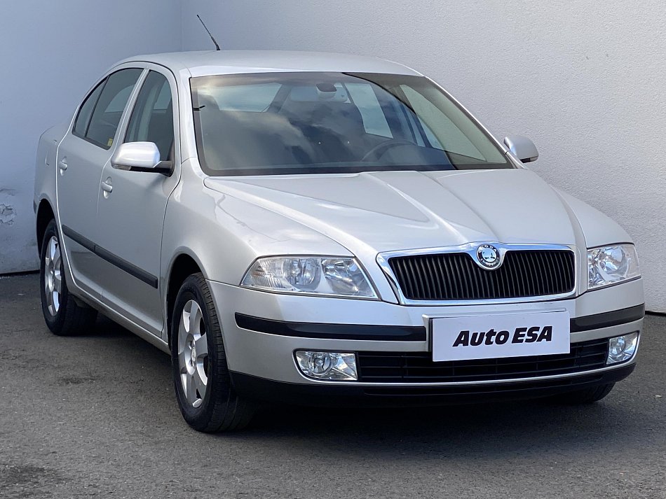Škoda Octavia II 1.6 MPi Elegance
