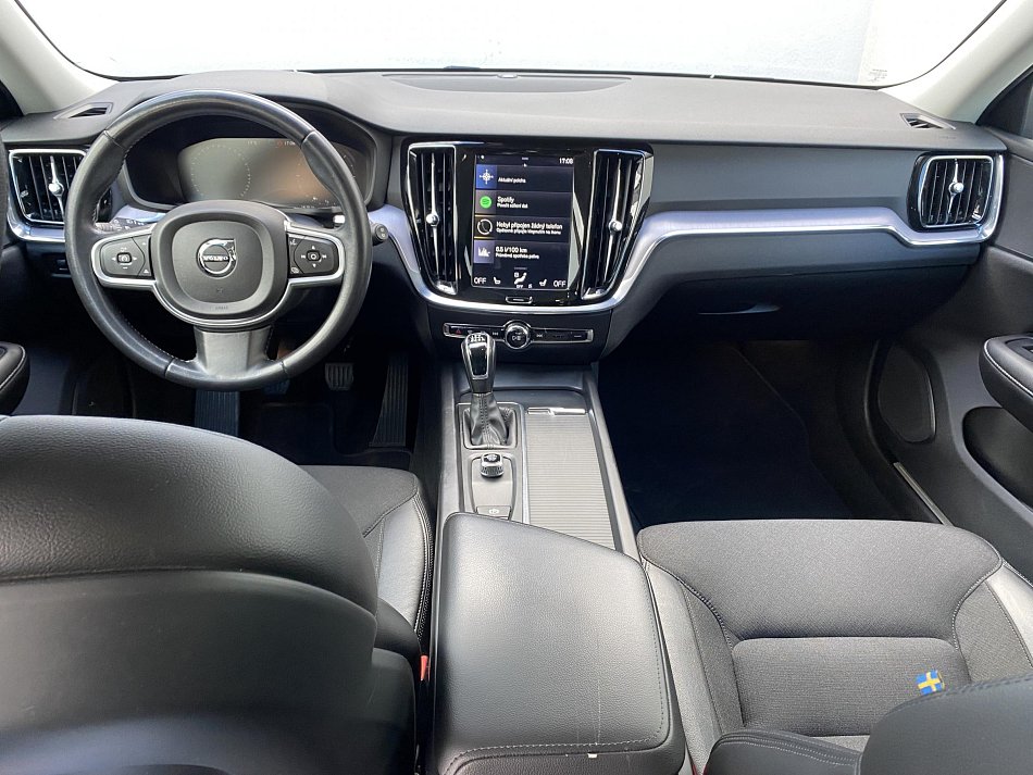 Volvo V60 2.0 D3 Momentum