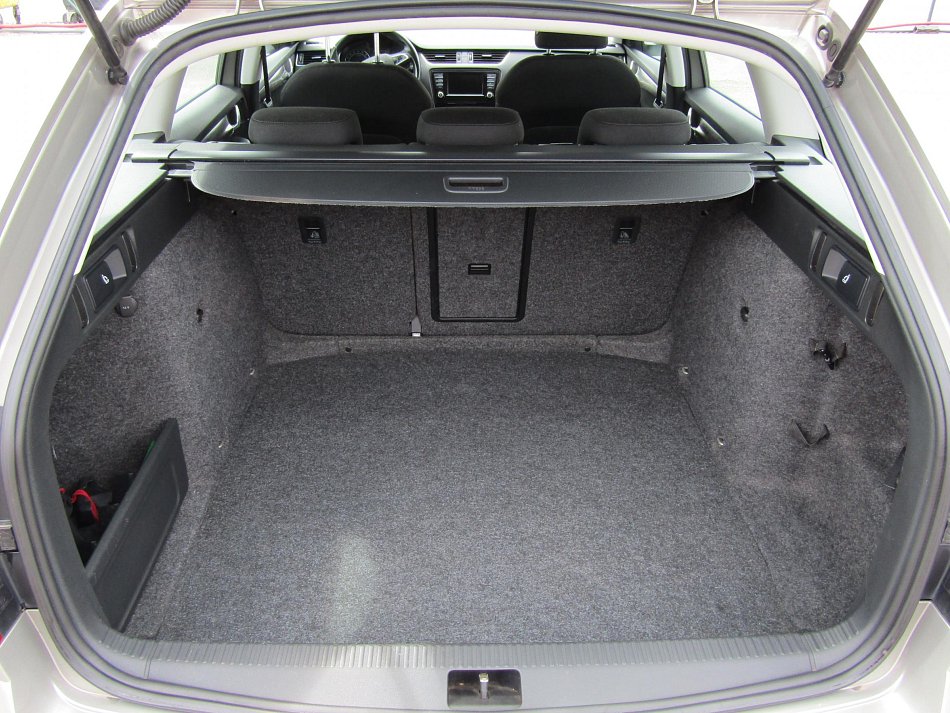 Škoda Octavia III 2.0 TDi Scout 4X4