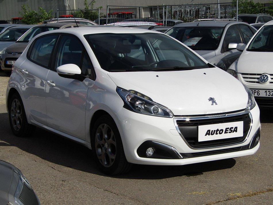 Peugeot 208 1.2VTi 