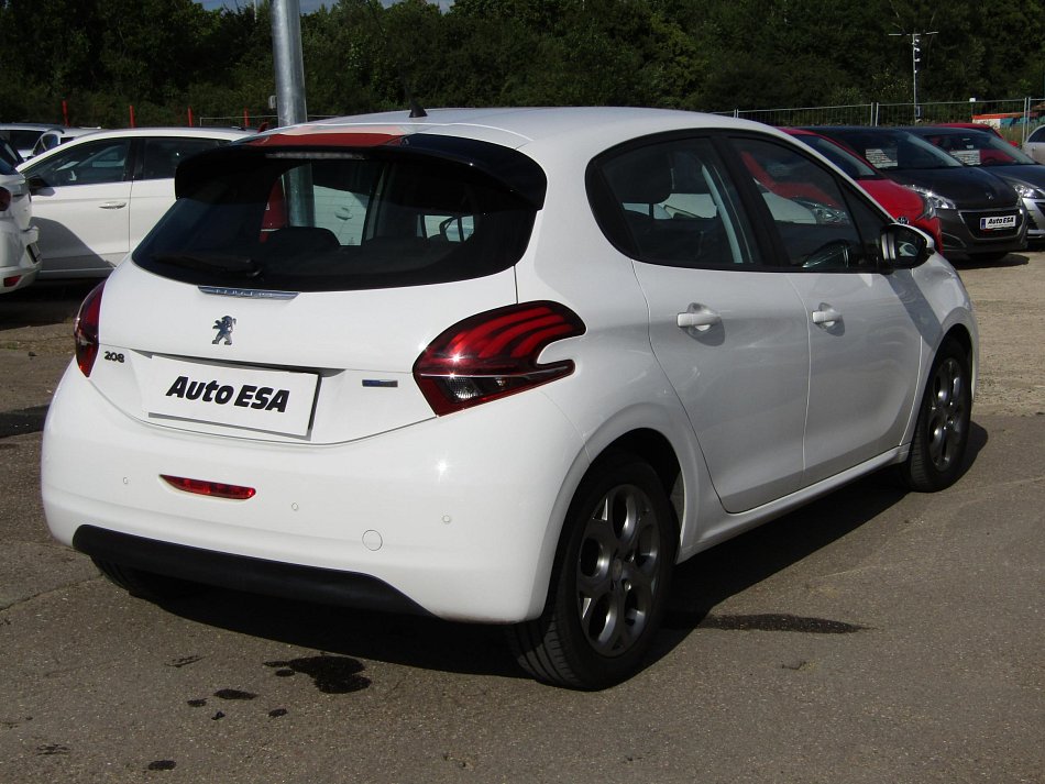 Peugeot 208 1.2VTi 