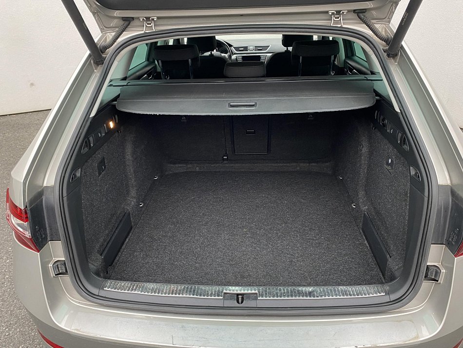 Škoda Superb III 2.0 TDi Style 4x4