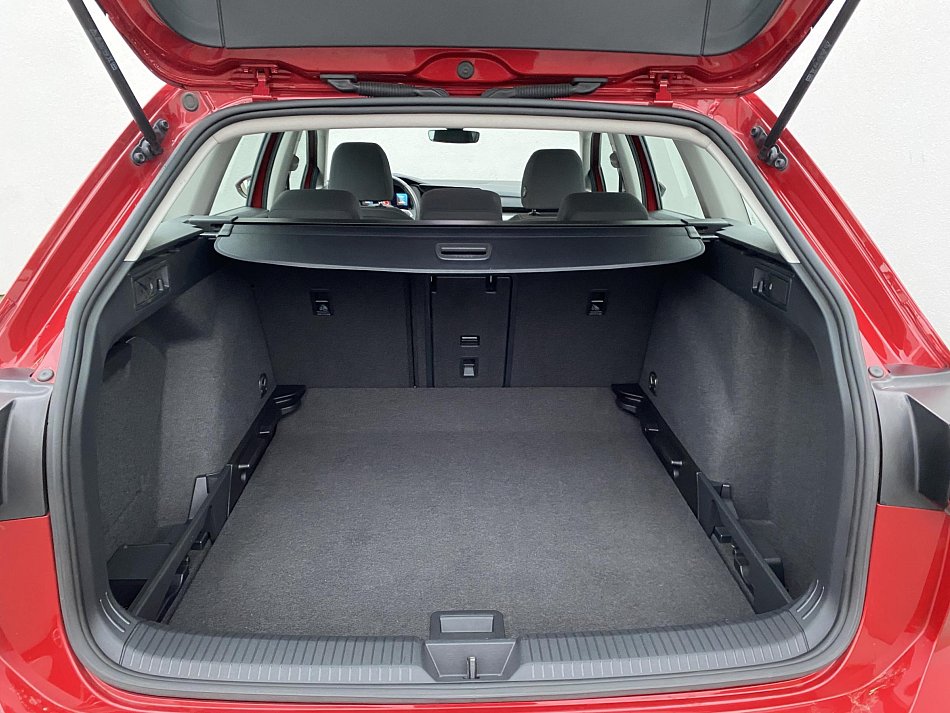 Volkswagen Golf 1.5 TSi Style