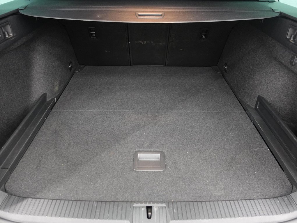 Volkswagen Passat 2.0 TDi 