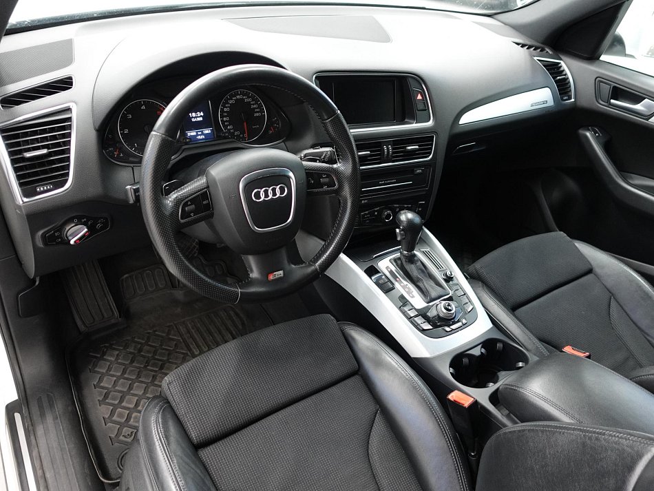 Audi Q5 2.0 TDi  quattro