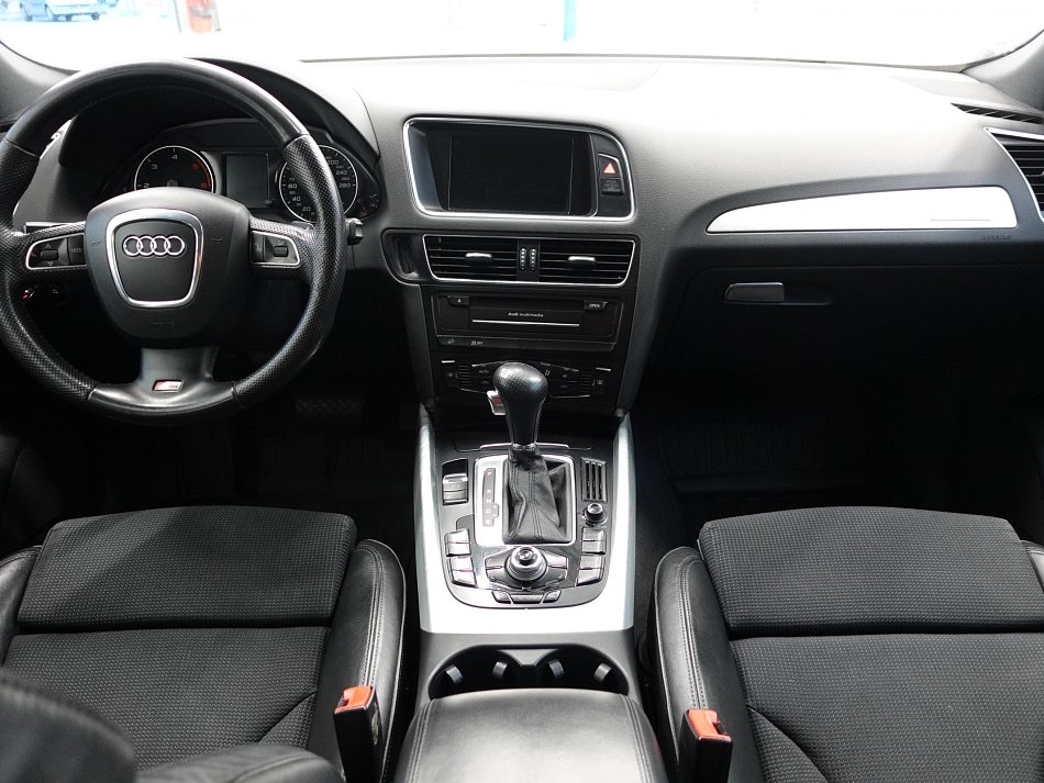 Audi Q5 2.0 TDi  quattro