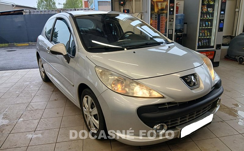 Peugeot 207 1.6 HDi 