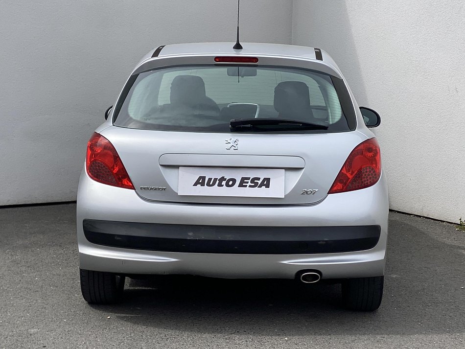 Peugeot 207 1.6 HDi 