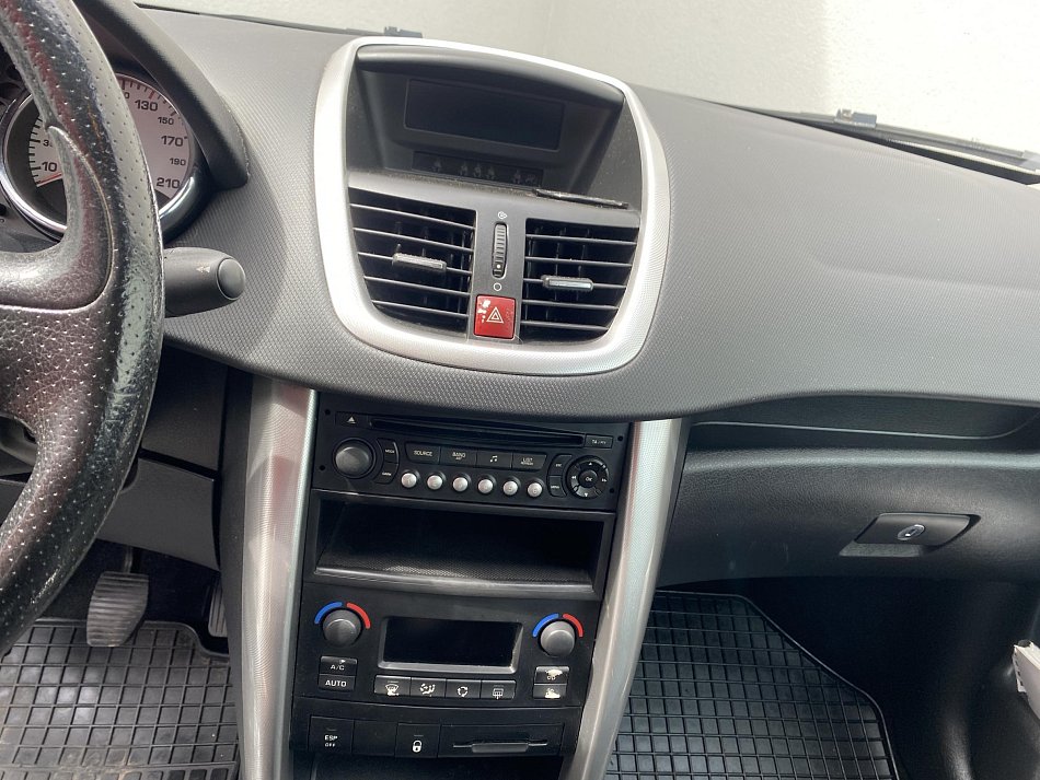 Peugeot 207 1.6 HDi 