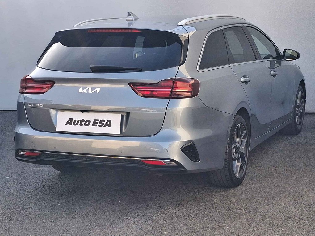 Kia Ceed 1.5 T-GDi TOP