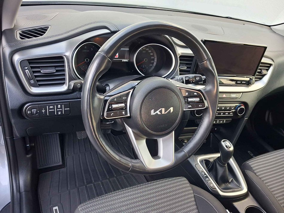 Kia Ceed 1.5 T-GDi TOP
