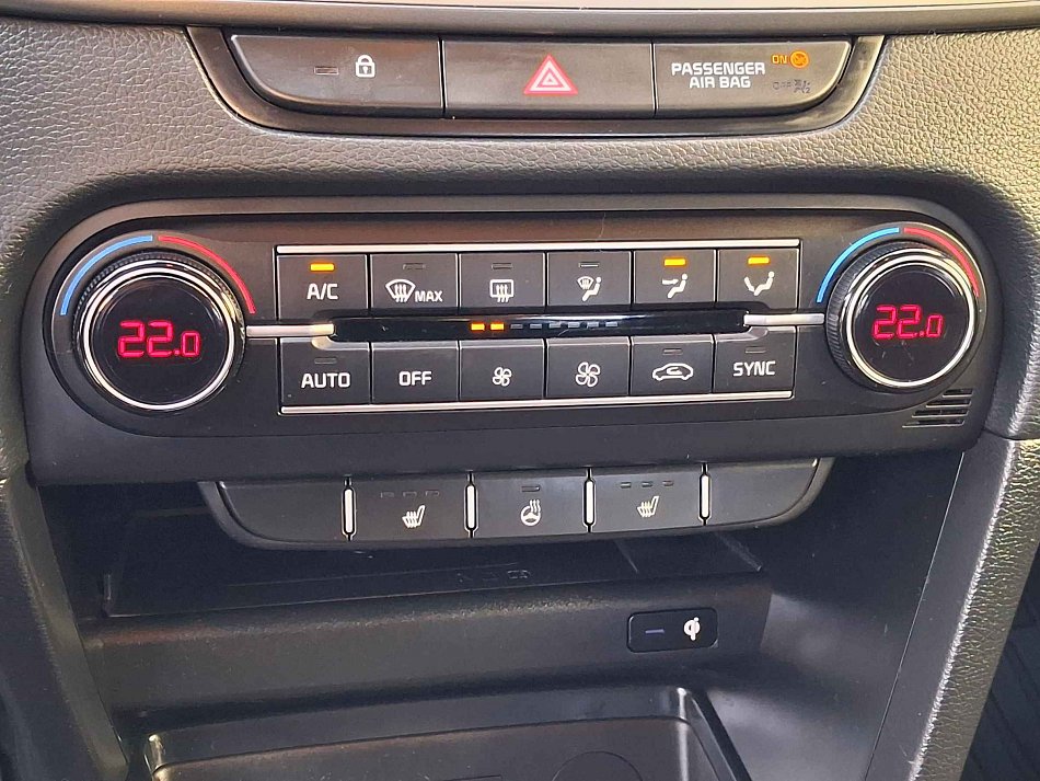Kia Ceed 1.5 T-GDi TOP
