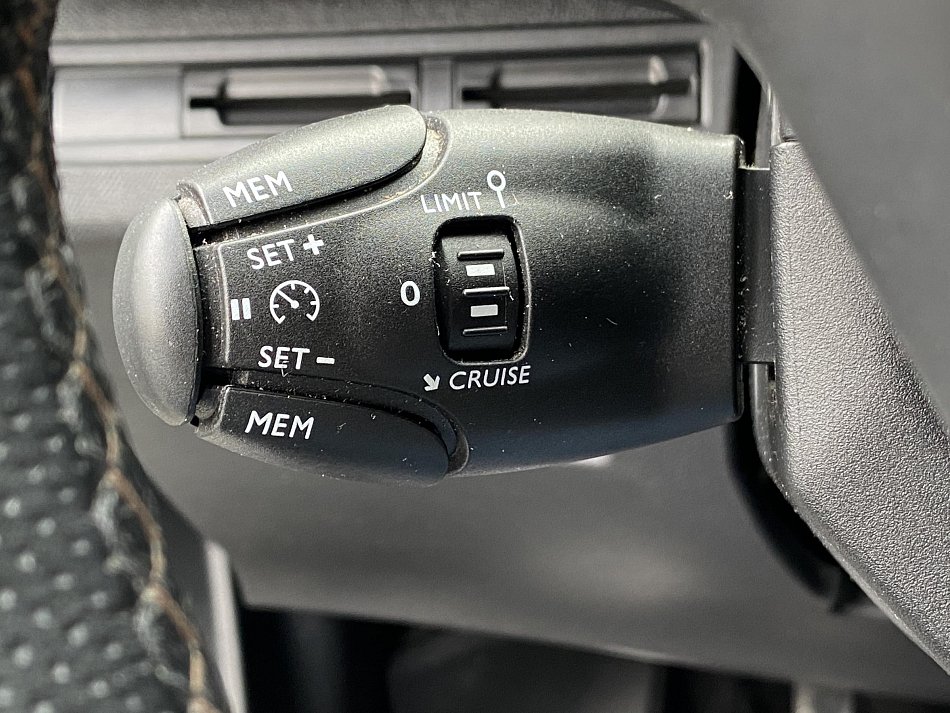 Peugeot 3008 1.2 PT GT Line
