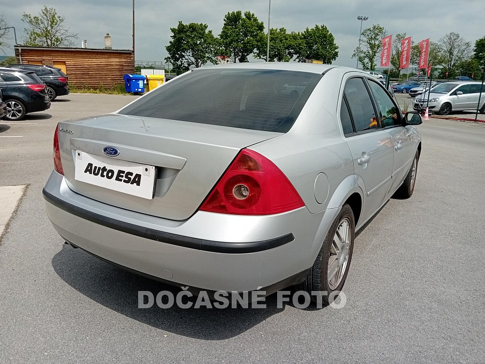 Ford Mondeo 1.8i Ghia