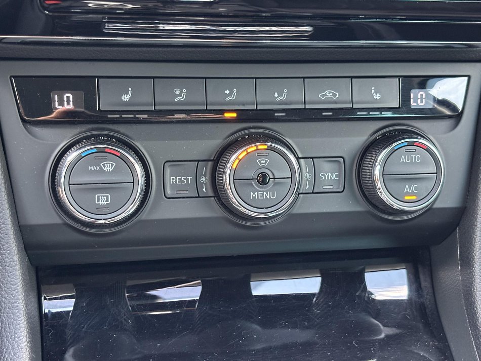 Škoda Superb III 2.0 TDi Style Plus 4x4