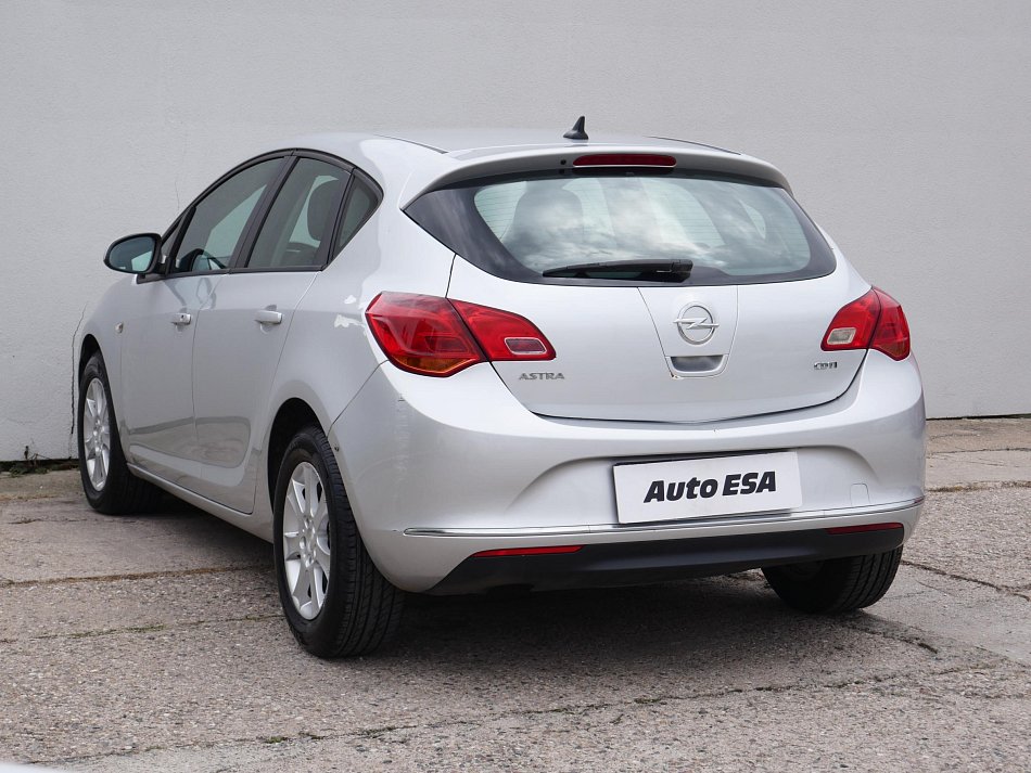 Opel Astra 1.7 CDTi 