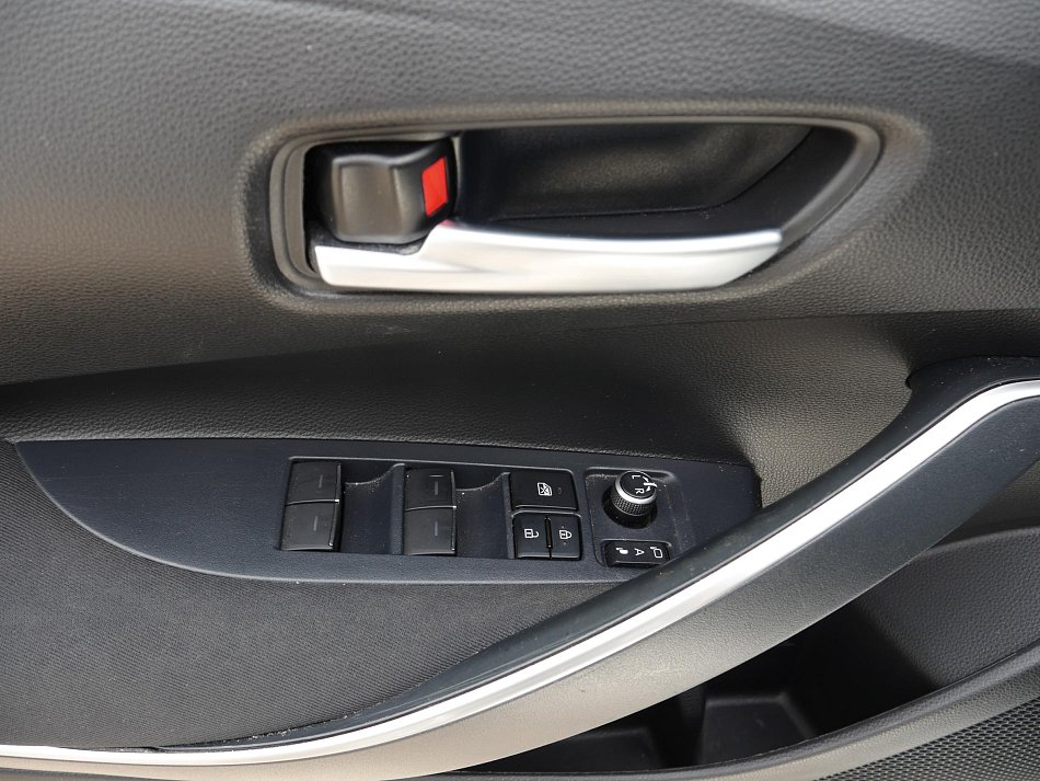 Toyota Corolla 1.5 VVTi 