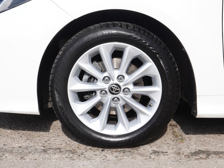 Toyota Corolla 1.5 VVTi 