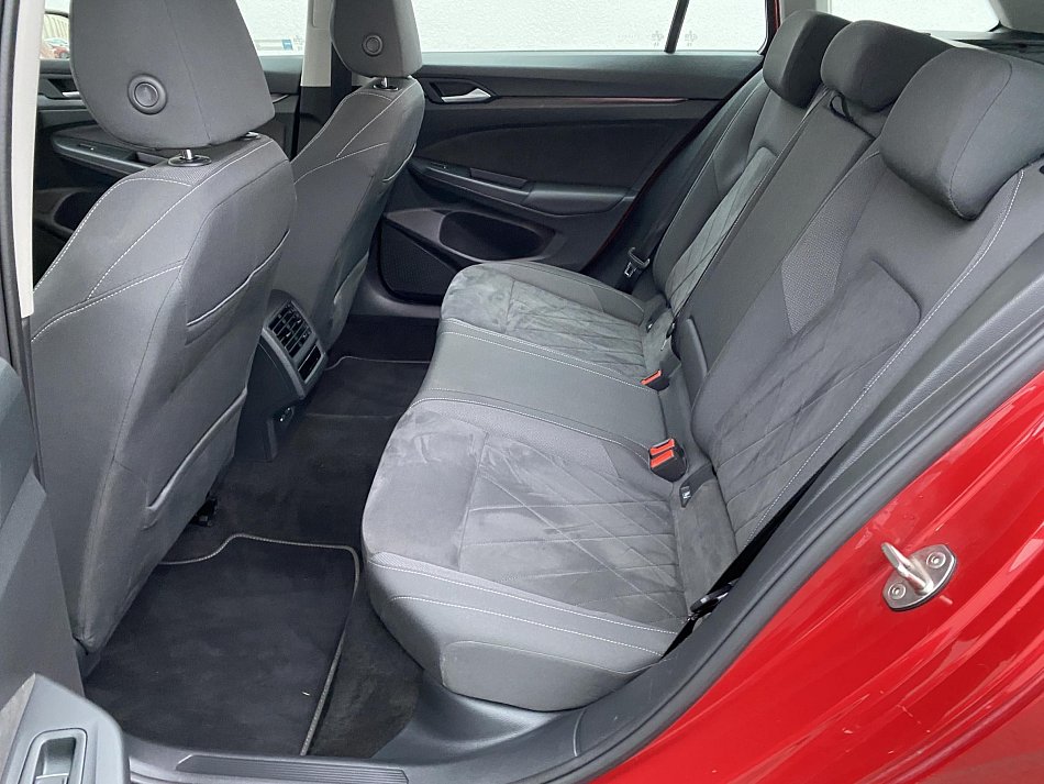 Volkswagen Golf 1.5 TSi Style