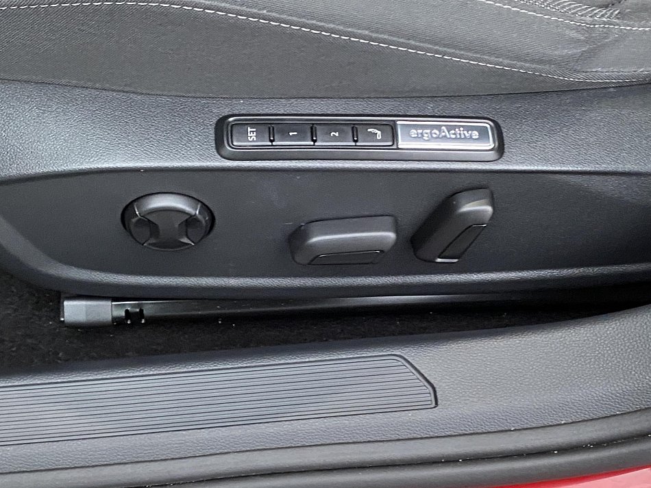 Volkswagen Golf 1.5 TSi Style