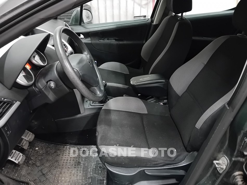 Peugeot 207 1.4i 16v 