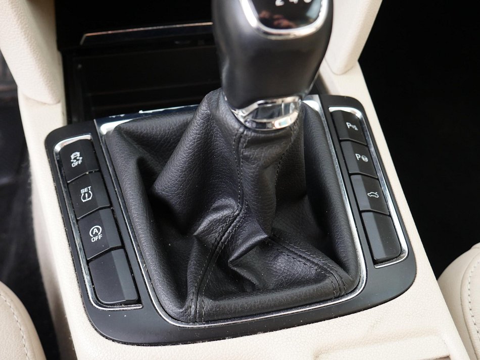 Škoda Superb II 2.0 TDi Elegance