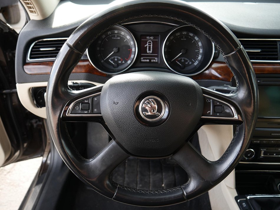 Škoda Superb II 2.0 TDi Elegance