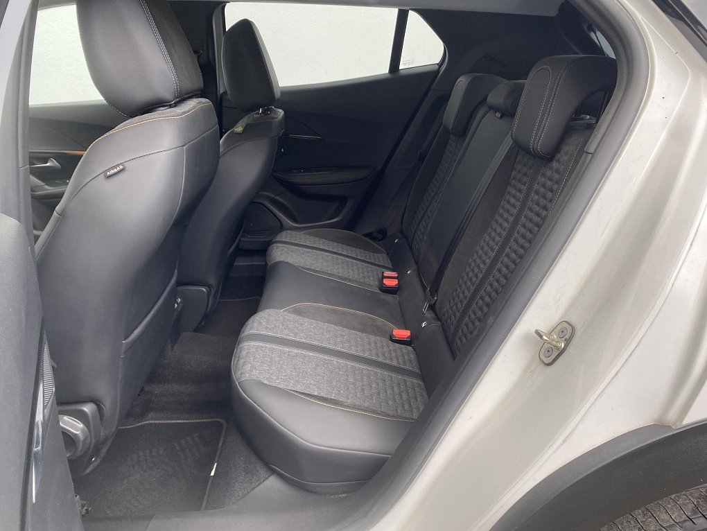 Peugeot 2008 1.2 PT Allure