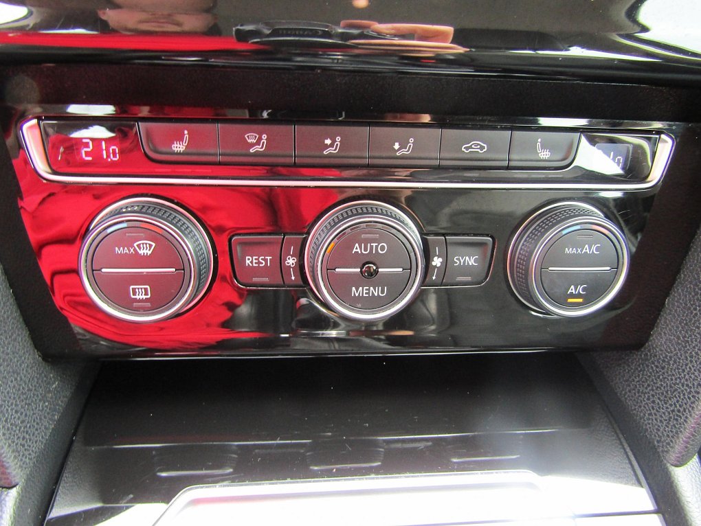 Volkswagen Passat 2.0 TDi 