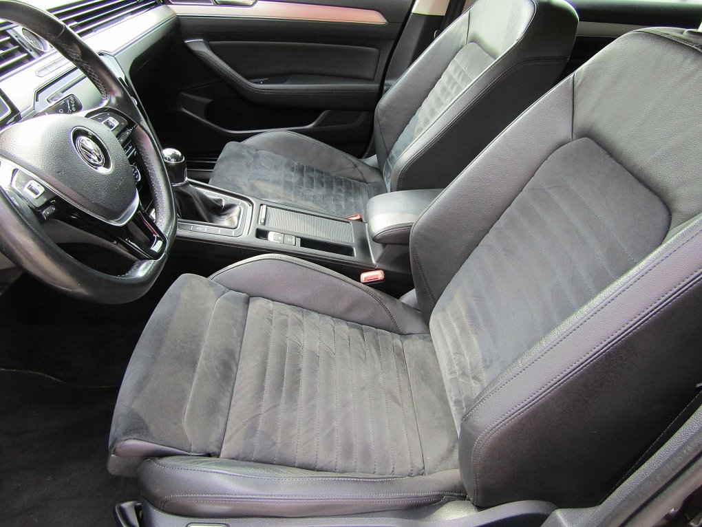 Volkswagen Passat 2.0 TDi 