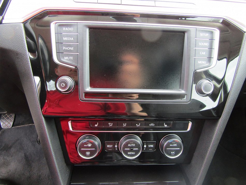 Volkswagen Passat 2.0 TDi 