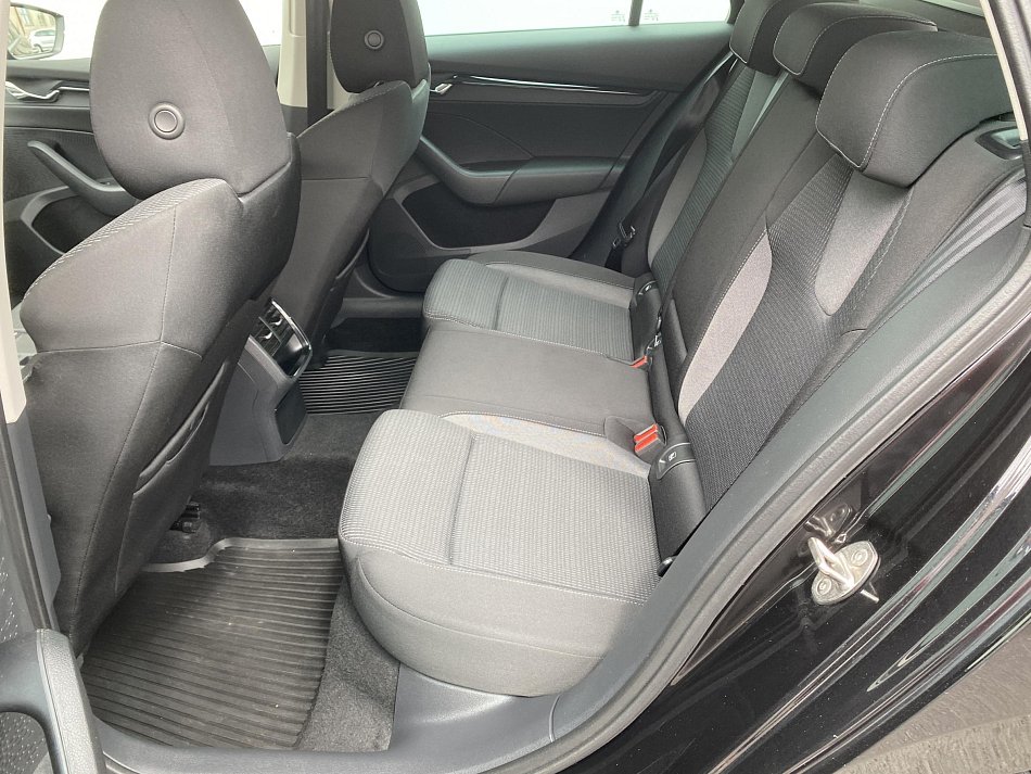 Škoda Octavia IV 1.5 TSi Ambition